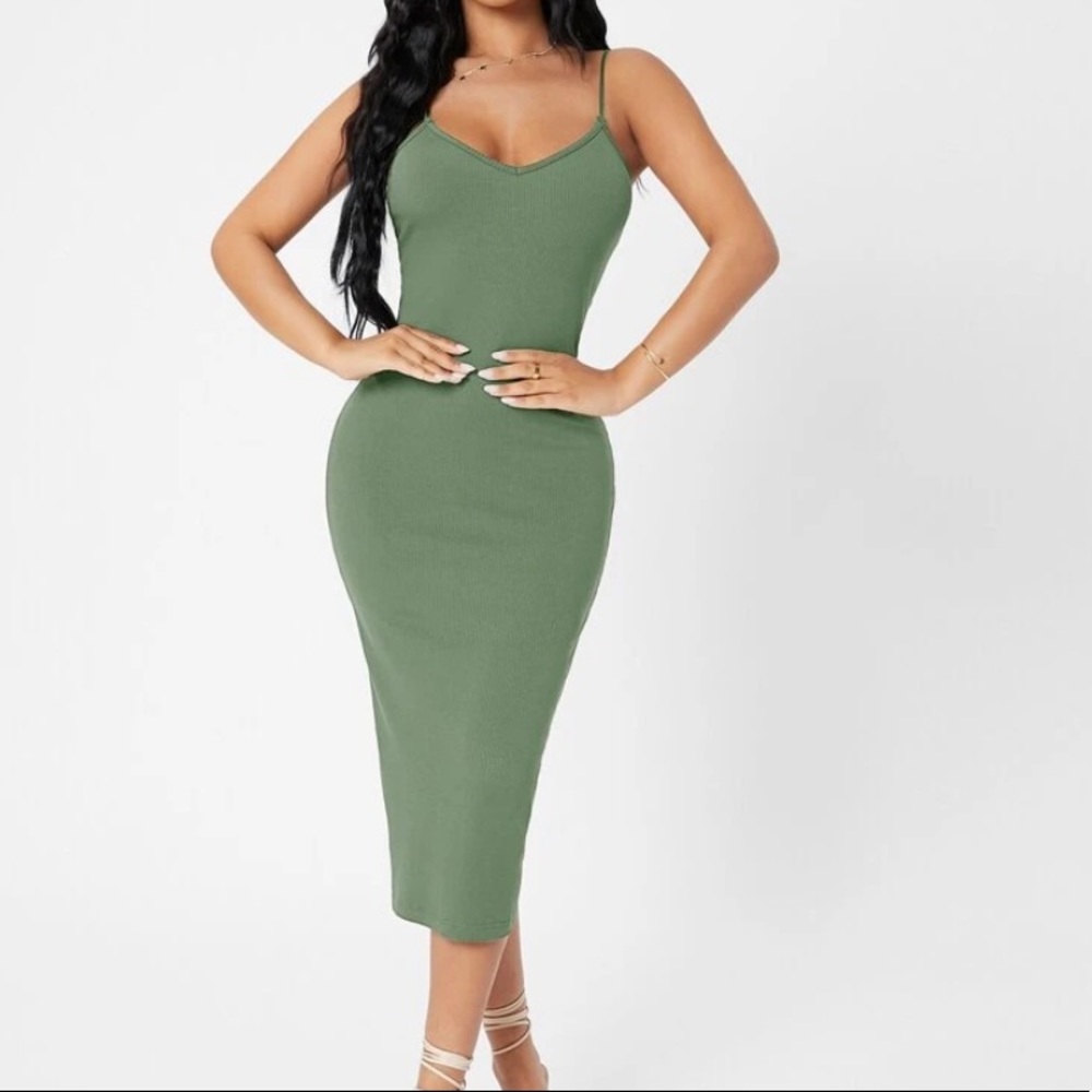 Green bodycon dress